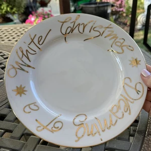 Pier 1 One 10.5" Dinner Plate White Dreaming Of A White Christmas Gold Lettering - Picture 1 of 6