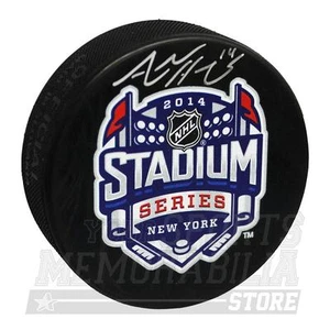 Adam Henrique New Jersey Devils Signed Autographed 2014 Stadium Series Puck - Picture 1 of 1