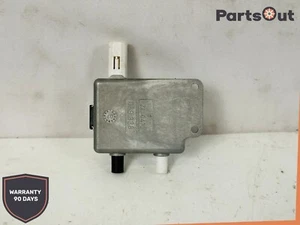 2006-09 Mercedes W219 CLS550 Antenna Booster Phone Amplifier AMP 2208271842 OEM - Picture 1 of 8