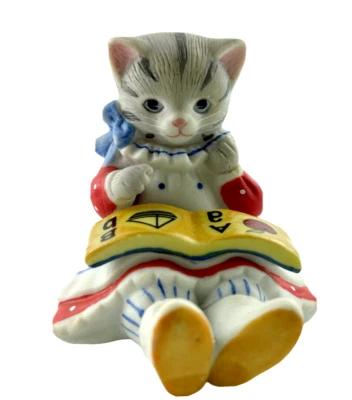 Schmid Kitty Cucumber Learns ABCs Just The Beginning Vintage 1990 Figurine  - Image 1 of 4