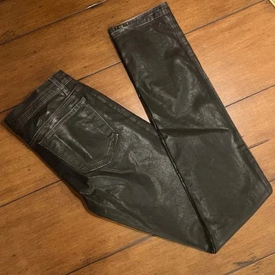 Pantalones de sarga de lujo japoneses marca J 28 negros acabado recubierto de pierna lápiz aspecto de cuero Foto 1 de 4