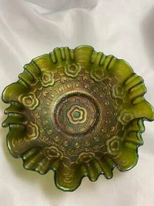 Vintage Ruffle crimped ribbon green candy Carnival Glass bowl. - Picture 1 of 10