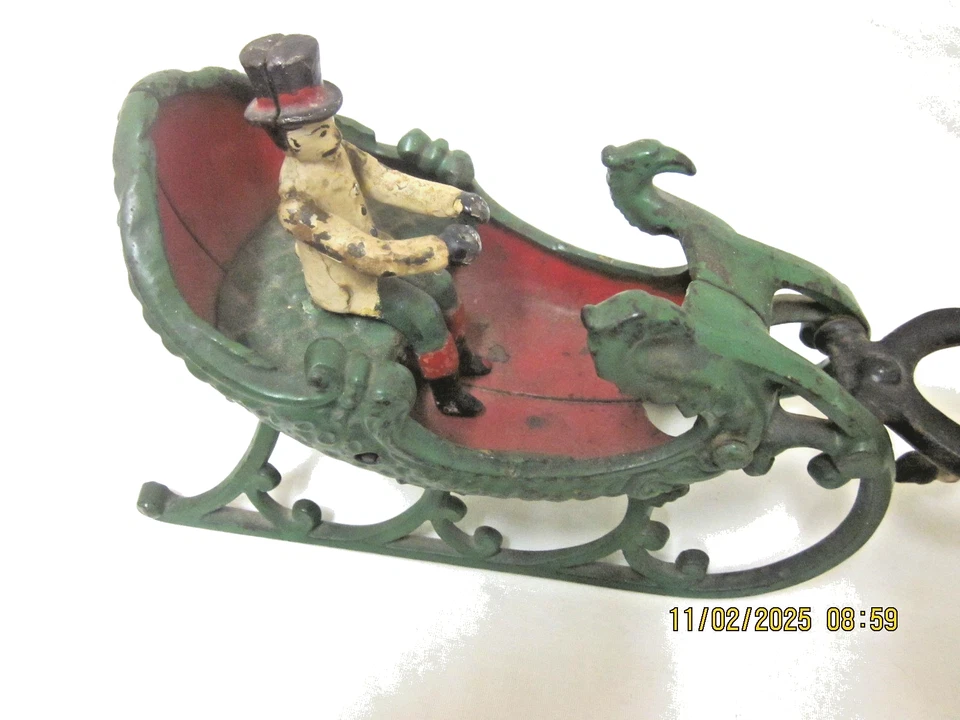 HUBLEY TRINEO TIRADO POR CABALLOS DE HIERRO FUNDIDO Foto 1 de 4