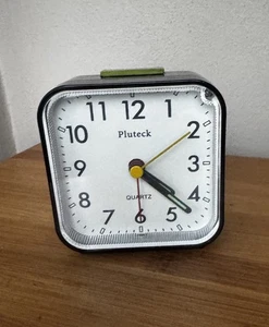 Pluteck Alarm Clock Analog Quiet-No Ticking Nightlight & Snooze Button Batteries - Picture 1 of 14