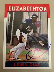 Lewin Diaz 2016 Signed Elizabethton Twins Team Card - Picture 1 of 1