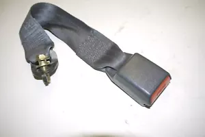 Toyota Space Cruiser Model-F 3rd Row Rear Drivers Side Seat Belt Buckle Right - Picture 1 of 3