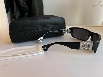 gafas de sol cromadas corazones auténticas rechazadas Foto 1 de 4