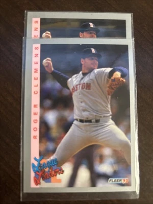 (2) 1993 Fleer #348 Roger Clemens Boston Red Sox - League Leader - Image 1 of 2