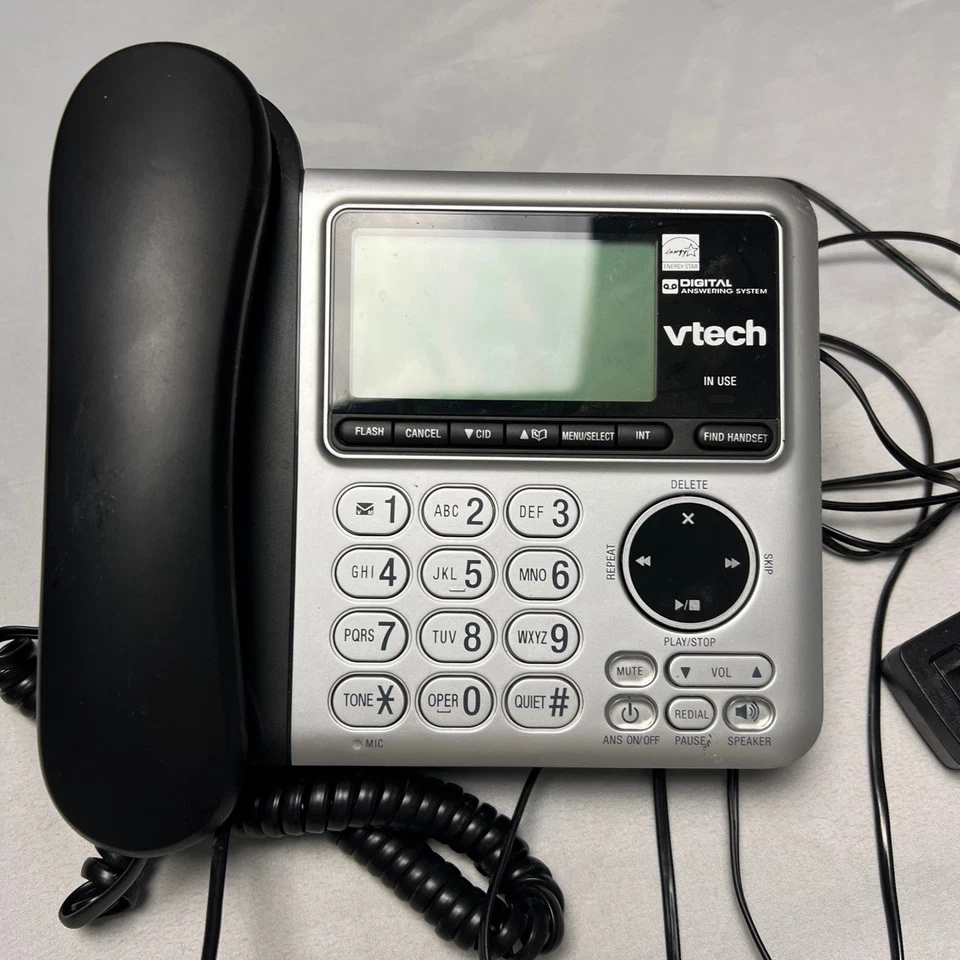 VTech Corded Answering System with Caller ID/Call Waiting - Tested - Image 1 of 4