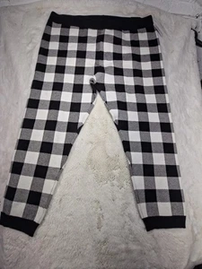 Torrid Buffalo karierter gemütlicher Pullover Leggings Größe 5X schwarz weiß Plüsch neu mit Etikett - Bild 1 von 9
