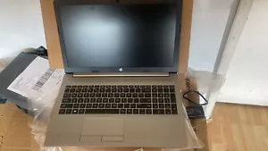 HP 255 G7 15,6" FHD Laptop AMD Ryzen 5 3500U, 8GB RAM, 256GB SSD, DVD-RW, silber - Bild 1 von 3