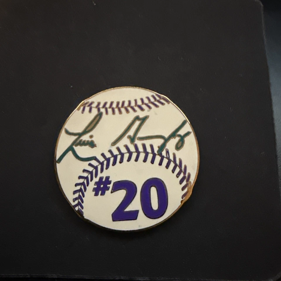 Luis Gonzalez Arizona Diamondbacks #20 Baseball MLB Lapel Player Pin New MORE - Image 1 of 1