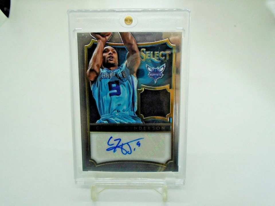 2014-15 PANINI SELECT #39 GERALD HENDERSON JERSEY PATCH AUTO 4 /99 - Image 1 of 4