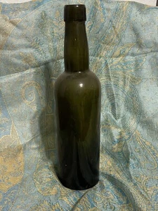 Braune Push-up Bodenflasche - antike Bierflasche - Bild 1 von 3