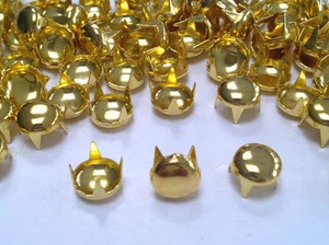 CraftbuddyUS 100 Stck. 7 mm Gold Runde Nieten Zum Selbermachen Mode Goth Biker Tasche Leder  - Bild 1 von 1
