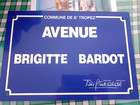 Exceptionnel ! Plaque de rue vintage " AV BRIGITTE BARDOT " Saint-Tropez