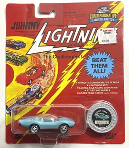 Johnny Lightning - Commemorative - Blue Custom Turbine - New on Card - Picture 1 of 2