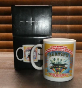 THE BEATLES MAGICAL MYSTERY TOUR COPERTINA ALBUM 11 OZ TAZZA CAFFÈ INUTILIZZATA CON SCATOLA!!!! - Foto 1 di 4