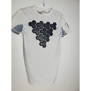Under Armour used boys chest padded shirt Y XS - Picture 1 of 3