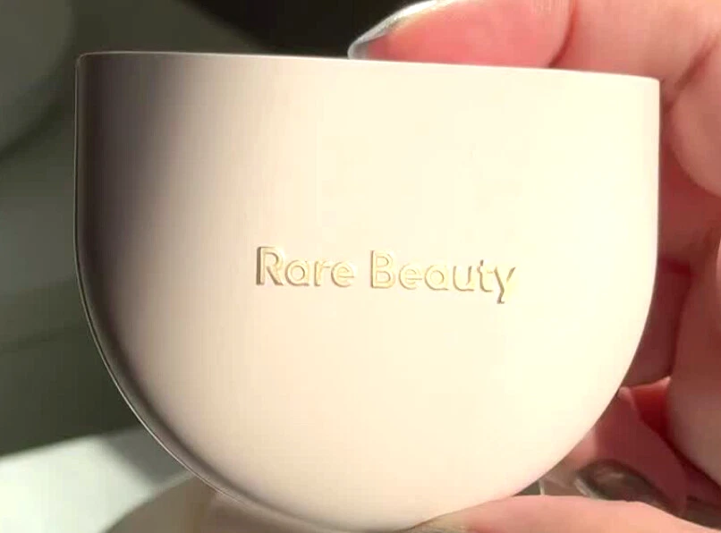 Rare Beauty Selena Gomez True To Myself Tinted Talc-free Setting Powder Pick 1 - Image 1 of 1