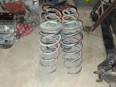 Комплект пружин катушки для седана Volvo 940 - Изображение 1 из 2