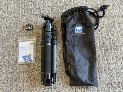 Sirui T-025x Traveller Series Carbon Fiber Tripod / With Carry Bag - Image 1 of 4