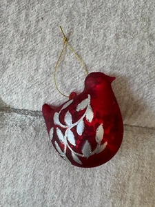 Hand Blown Glass 3" Red and White Bird Cardinal Ornament - Picture 1 of 1