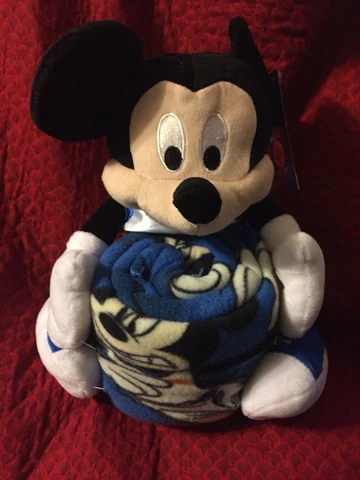 NBA NEW YORK KNICKS &  Mickey Mouse Hugger Set Cover