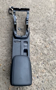FORD FOCUS ST-LINE 1.5 CENTRE CONSOLE ARM REST STORAGE  MK4 (2018-2021) - Picture 1 of 11