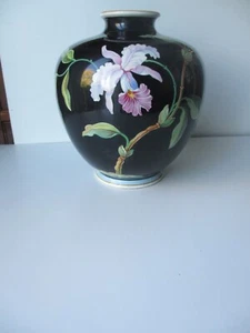 Koenigszelt , Germany , Large Vase , Sunning hand painted Lilac Lily Flowers VGC - Picture 1 of 8