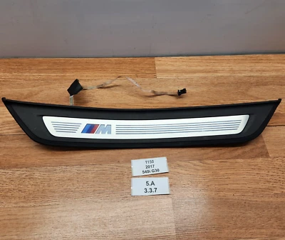 ✅ 17-20 OEM BMW G30 540 Encendedor Trasero Izquierdo Puerta Alféizar Placa Moldura M Borde Foto 1 de 4