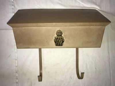 Vintage METAL Beige/Tan MAILBOX Newspaper Holder GOLD Brass PINEAPPLE Emblem 16" - Image 1 of 4