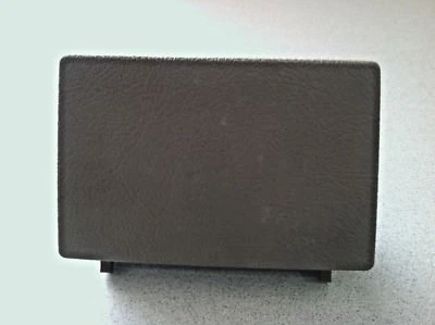 Mercedes-Benz C230 C280 W202 1997-2000 ~ Inserto de cenicero de consola trasera ~ Pieza OEM Foto 1 de 3