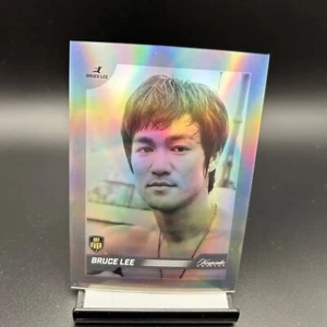 2024 Keepsake Kaleidoscope Edition Bruce Lee #59 Holo Refractor - Picture 1 of 2
