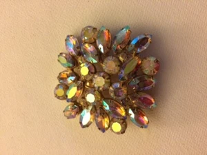 Vintage1950/60's Pink/ Aurora Borealis Brooch  - Picture 1 of 2