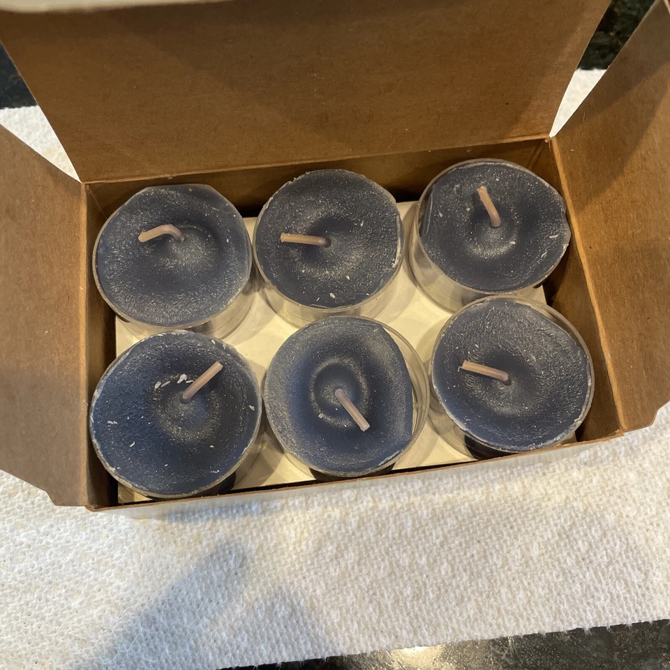 NUEVA CAJA ABIERTA PartyLite velas de luz de té olla de hierbas pourri azul colonial V0460 Foto 1 de 4