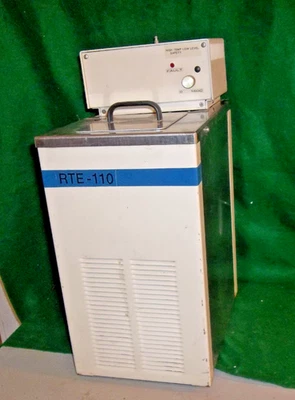 Neslab 900010 RTE-110 Pyrometer Refrigerated Chiller/ Recirculator         9285C - Image 1 of 4