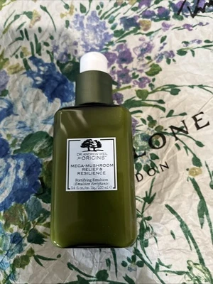 Origins Mega-Mushroom Alivio de la Piel y Resiliencia Emulsión Fortificante 3.4oz/100ml Foto 1 de 3