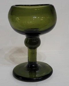 1900s Pinched Top Olive Green Glass Eye Wash Bath Cup - Picture 1 of 3