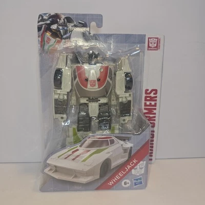 Transformers TRA Authentics Wheeljack - Image 1 of 2