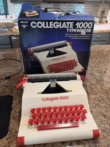  Vintage COLLEGIATE 1000 TYPEWRITER by Mehno Vision Toys (#1023) - Picture 1 of 11