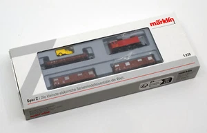 Marklin Train Set 81341 V 36 Diesel Postal Locomotive plus 3 Postal Freight Cars - Picture 1 of 2