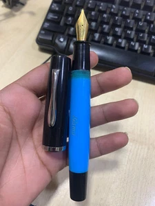 Pluma Estilográfica Vintage Gamma Jumbo Azul Claro Ebonita con adornos cromados - Imagen 1 de 5