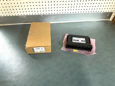Módulo de control de carrocería GM OEM NOS 13594587 BCM 2015-2018 Cadillac CT6 2,4 L 2,5 L Foto 1 de 4