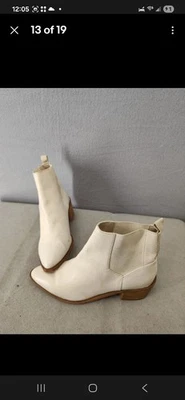 Chinese Laundry Boots Womens Size 6.5 Chelsea Block Heel Ankle Leather Western - Image 1 of 4