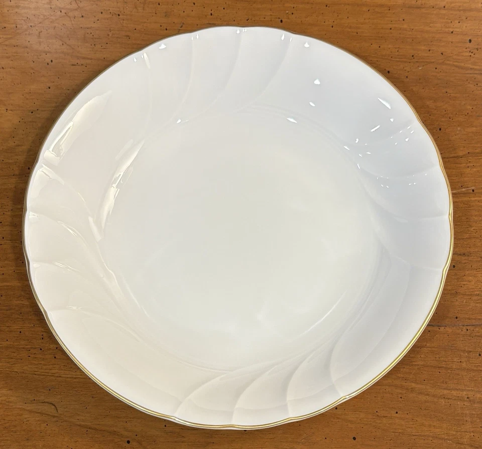 2 cuencos de sopa Mikasa de oro 7 7/8” cupé “PERFECTO” circa 1987-2004 Foto 1 de 4