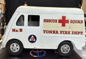 VINTAGE TONKA CIVIL DEFENSE FIRE DEPT. NO.5 RESCUE SQUAD VAN - Picture 1 of 10