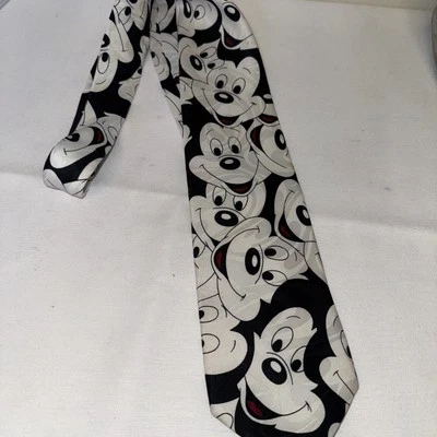 Corbata Mickey Mouse Linda cara blanca y negra de Mickey con lengüeta roja.Hecha en EE. UU. Foto 1 de 4