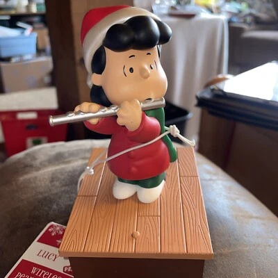 Hallmark Lucy PEANUTS Wireless Band 2011  Tested - Image 1 of 4