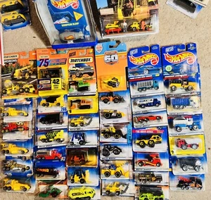 HUGE 43x Diecast Construction Lot WOW! All Different Hot Wheels Matchbox CAT NEW - Picture 1 of 24